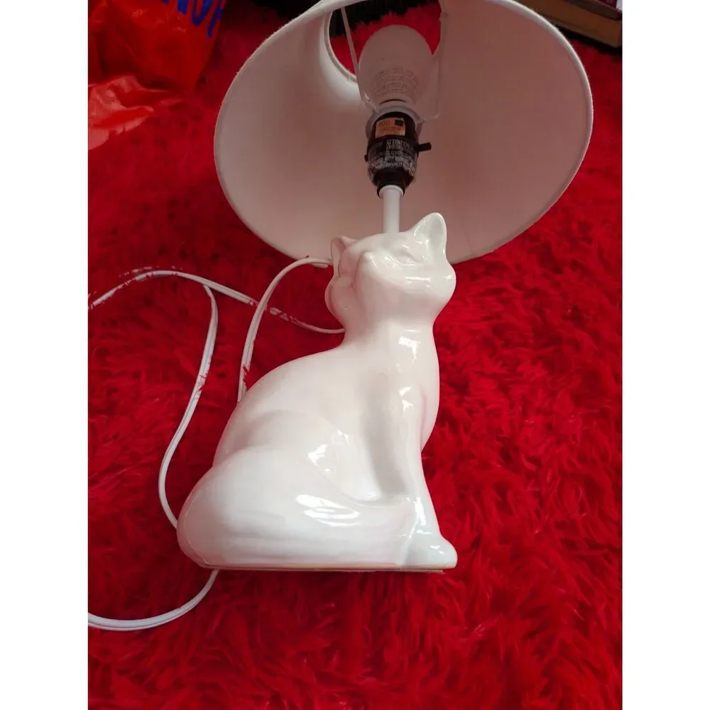 Target White Ceramic Fox Table Lamp Kids Nursery Bedroom Decor Light with Shade
